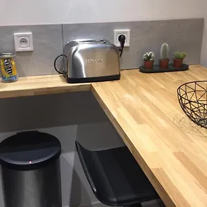 Chaleureux Au Coeur Du Panier Apartamento
